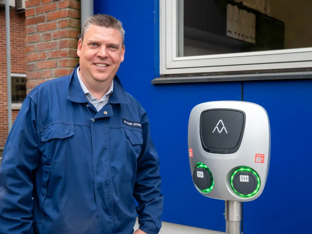 Hos BioMar kan medarbejderne lade elbilen op, mens de er på arbejde