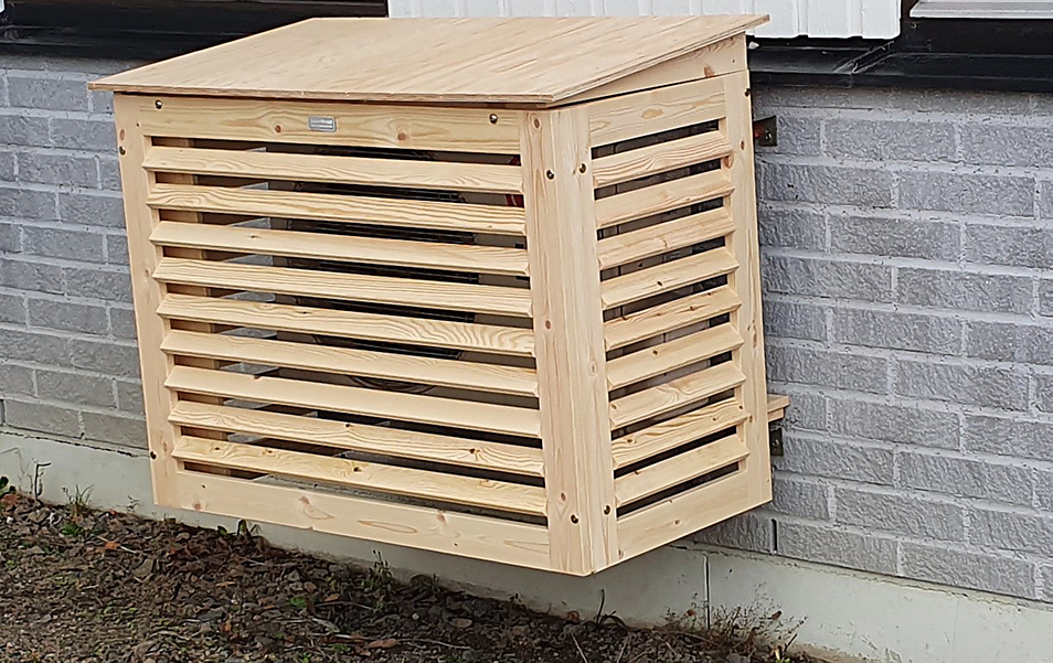 Varmepumpeskjuler VP 3. Natur fyrretræ på væg